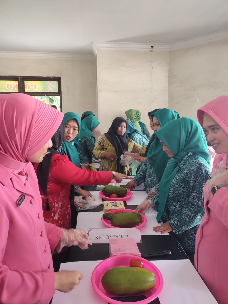 LOMBA GARNISH DALAM RANGKA HARI IBU